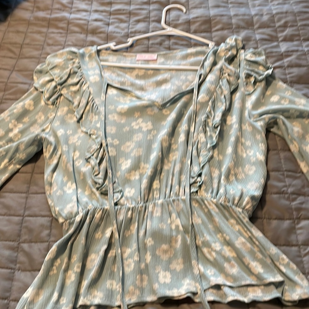 Size small blouse from pink Lily
